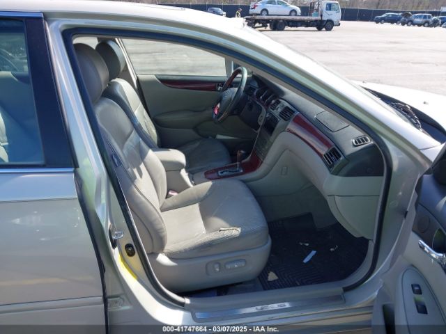 2004 LEXUS ES 330 JTHBA30GX45045913 Photo 4