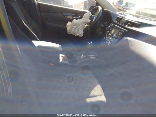 JN1BJ1CR4JW267889 Nissan Rogue Sport Sv