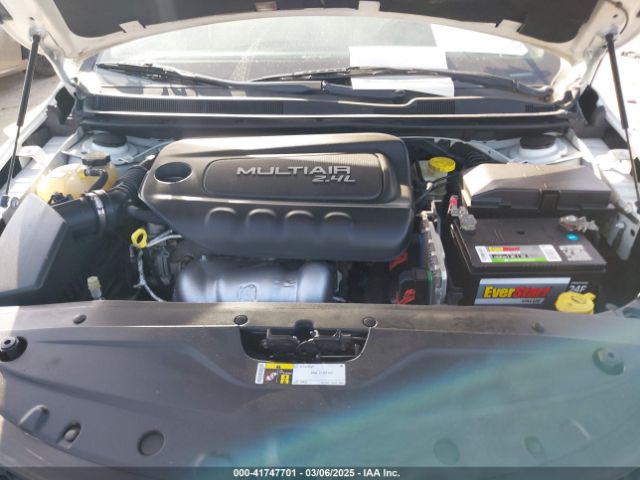 2016 CHRYSLER 200 1C3CCCAB1GN126326 Photo 9