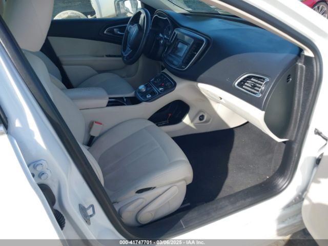 2016 CHRYSLER 200 1C3CCCAB1GN126326 Photo 4