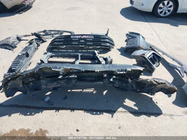 3GTUUCET7NG547862 GMC Sierra 1500 4wd  Short Box Elevation With 3sb