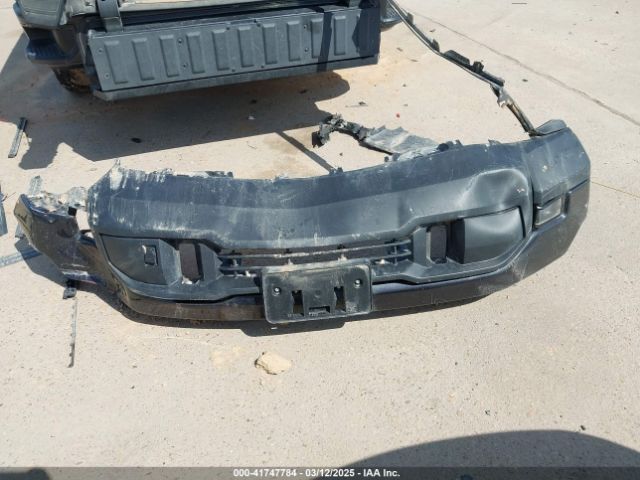 3GTUUCET7NG547862 GMC Sierra 1500 4wd  Short Box Elevation With 3sb