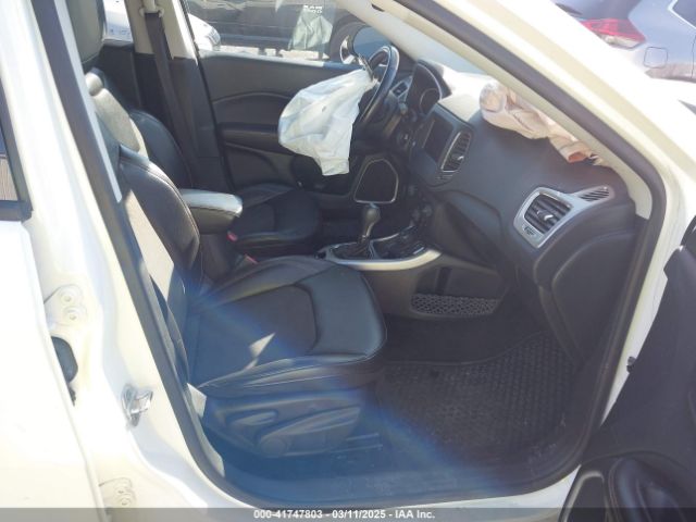 3C4NJDBB0LT145359 Jeep Compass Latitude 4x4
