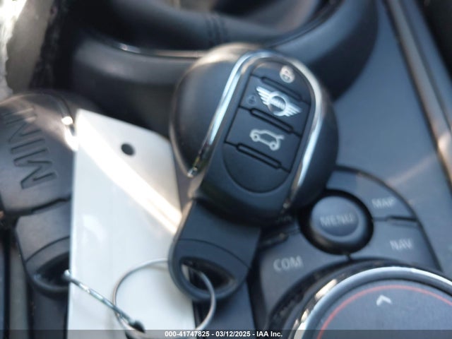 2019 MINI COUNTRYMAN WMZYS7C51K3F44556 Photo 10