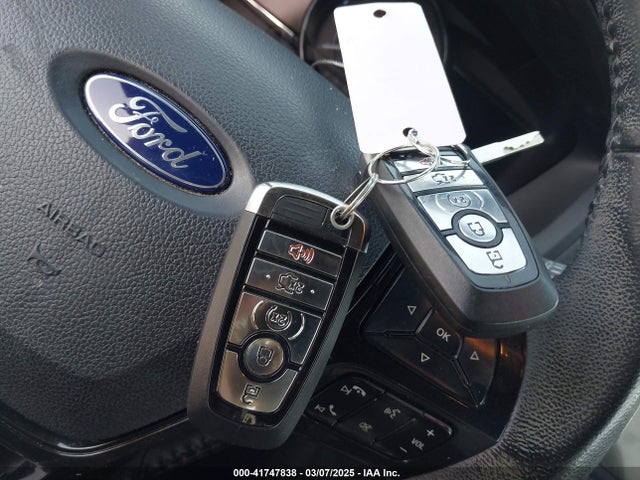 1FM5K7DH8JGC26588 Ford EXPLORER XLT
