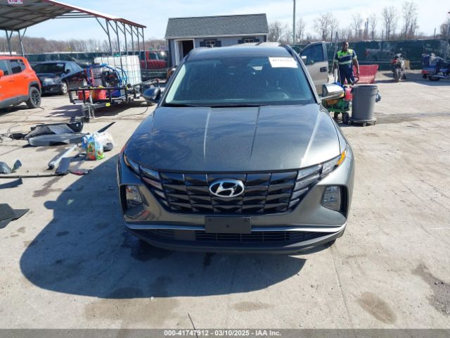 5NMJBCAE5PH237670 Hyundai TUCSON SEL
