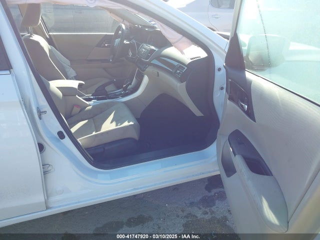 1HGCR2F32GA246411 Honda ACCORD LX