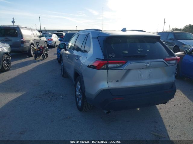 2T3C1RFV1MC142071 Toyota Rav4 Xle Premium