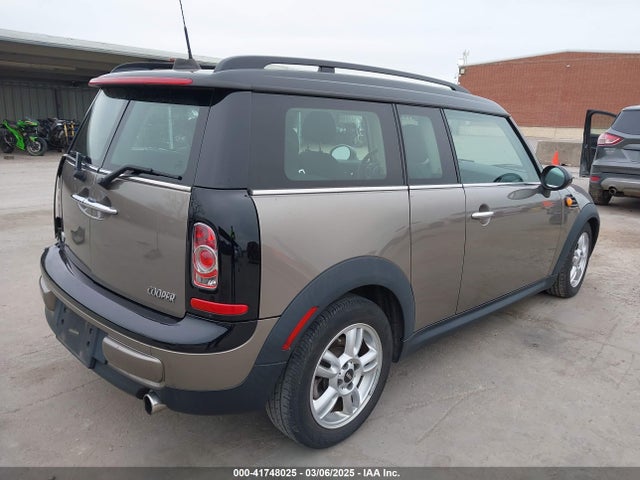 2013 MINI CLUBMAN WMWZF3C51DT489508 Photo 3