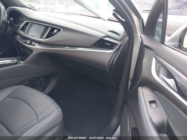 5GAERBKW3PJ205651 Buick Enclave Essence Fwd