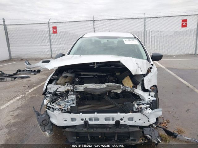 1FADP3E24HL307261 Ford FOCUS S