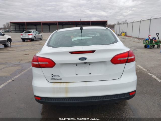 1FADP3E24HL307261 Ford FOCUS S