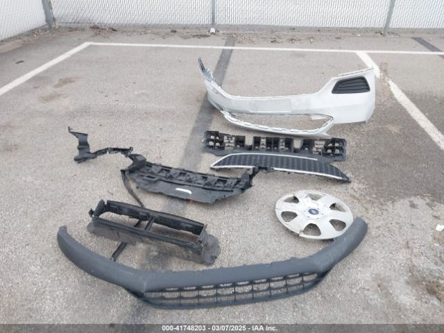 1FADP3E24HL307261 Ford FOCUS S