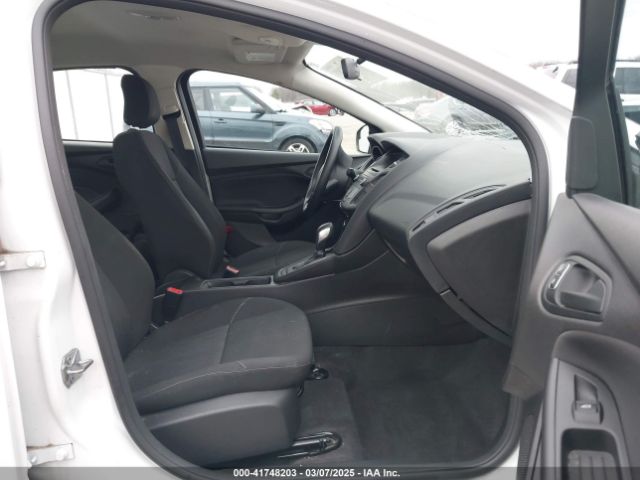 1FADP3E24HL307261 Ford FOCUS S
