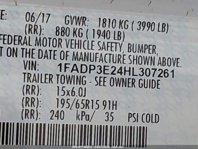 1FADP3E24HL307261 Ford FOCUS S