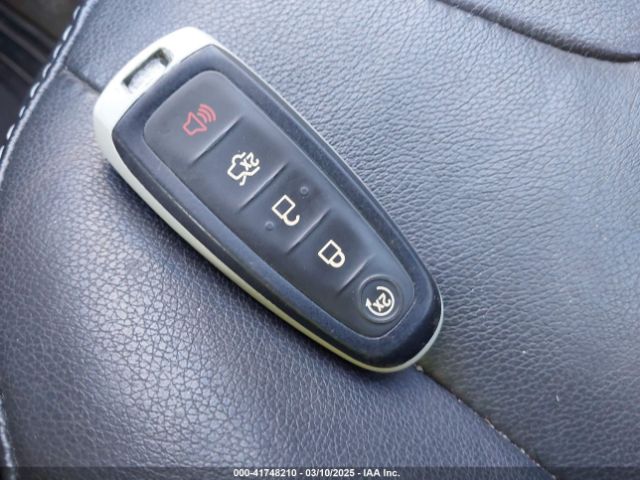 1FADP3J21EL240278 Ford Focus Titanium