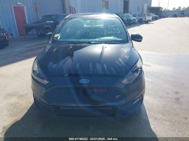 1FADP3L95JL332577 Ford FOCUS ST