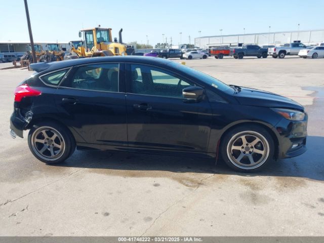 1FADP3L95JL332577 Ford FOCUS ST