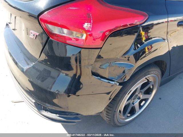 1FADP3L95JL332577 Ford FOCUS ST