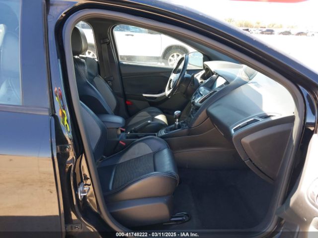 1FADP3L95JL332577 Ford FOCUS ST