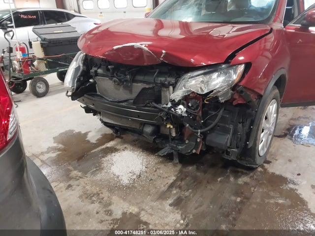 KNMAT2MT8FP588094 Nissan ROGUE S