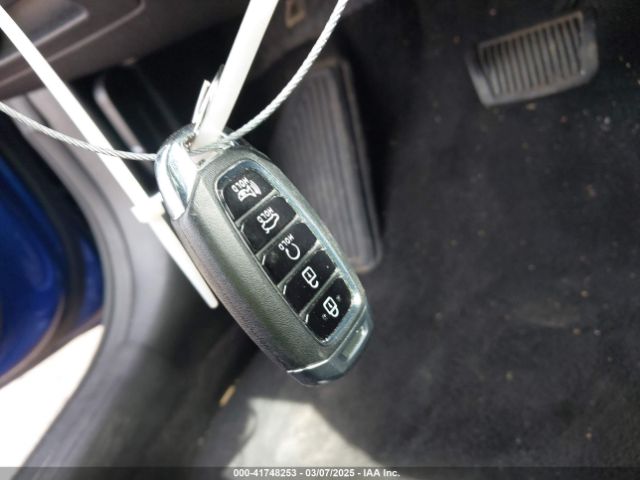 5NPLM4AG1NH058908 Hyundai ELANTRA SEL