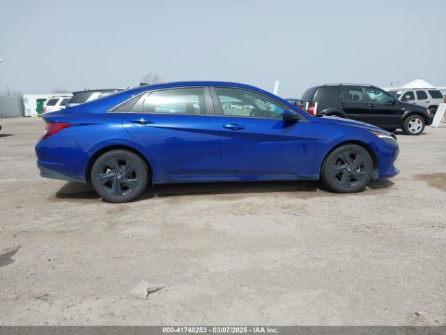 5NPLM4AG1NH058908 Hyundai ELANTRA SEL