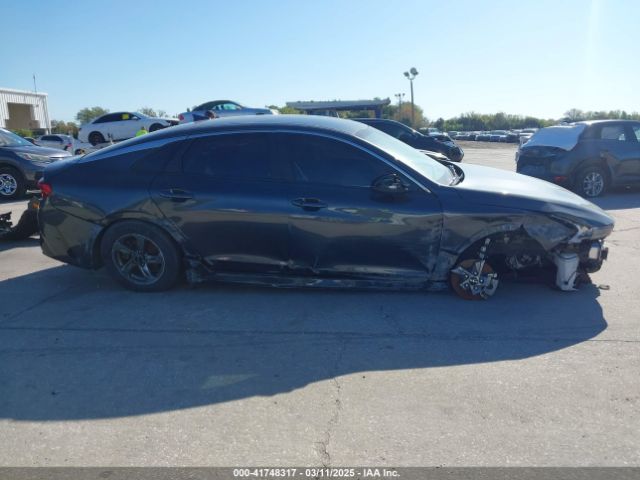 5XXG14J22PG172137 KIA K5 LXS