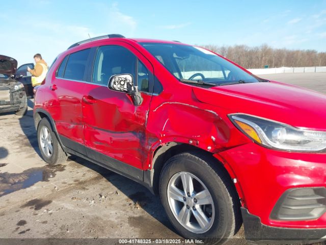 3GNCJLSB5HL161895 Chevrolet Trax Lt