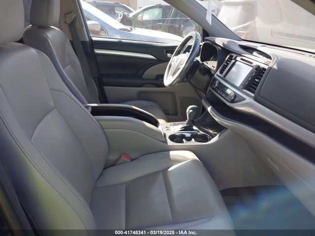 5TDJZRFH1KS603437 Toyota Highlander Xle