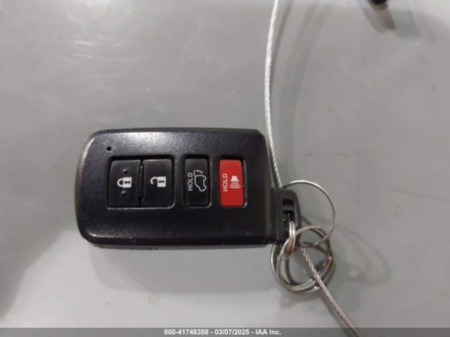 2T3DFREV8HW684327 Toyota Rav4 Limited