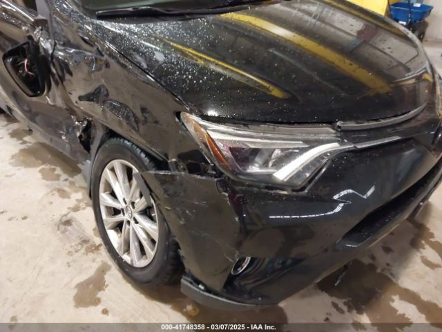 2T3DFREV8HW684327 Toyota Rav4 Limited