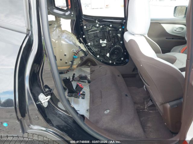 ZACCJABT0FPB71021 Jeep Renegade Latitude