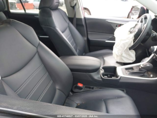 2T3C1RFV3PW298213 Toyota Rav4 Xle Premium