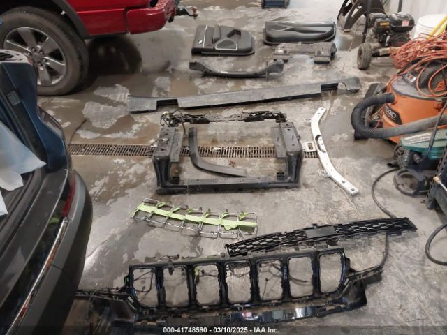 1C4RJKBG6M8172857 Jeep Grand Cherokee L Limited 4x4