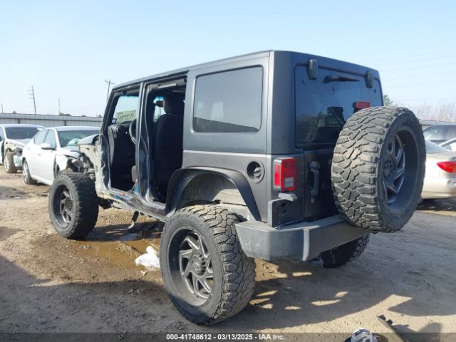 1C4BJWDG6HL552984 Jeep Wrangler Unlimited Sport