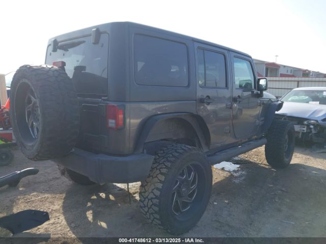1C4BJWDG6HL552984 Jeep Wrangler Unlimited Sport