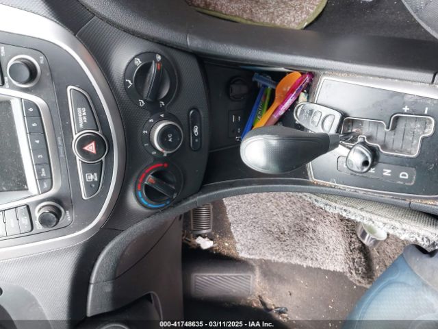 KMHCT5AEXHU359805 Hyundai ACCENT SE