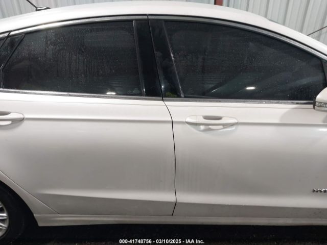 3FA6P0LU7GR337253 Ford Fusion Hybrid Se