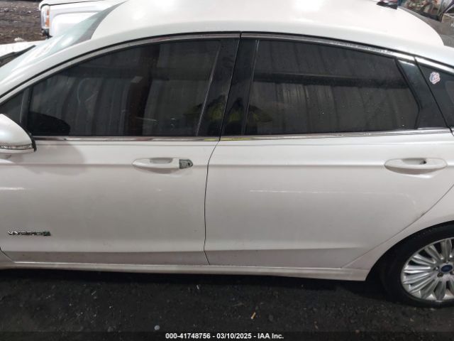 3FA6P0LU7GR337253 Ford Fusion Hybrid Se