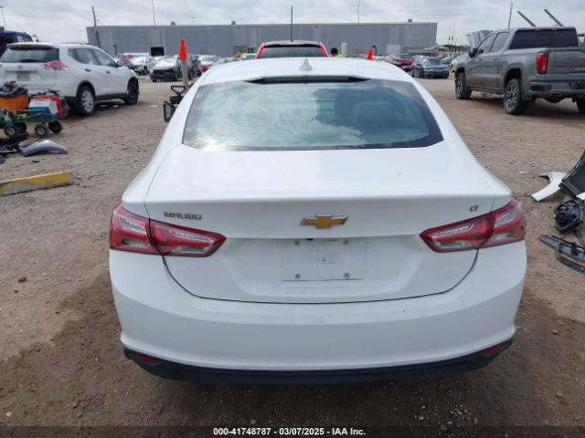 1G1ZD5ST5NF140431 Chevrolet Malibu Fwd Lt
