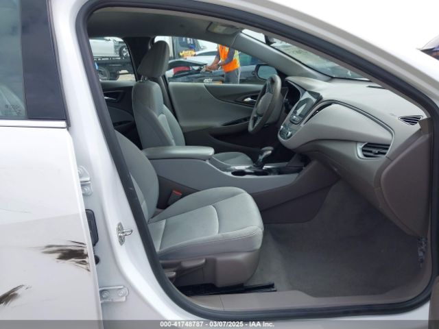 1G1ZD5ST5NF140431 Chevrolet Malibu Fwd Lt