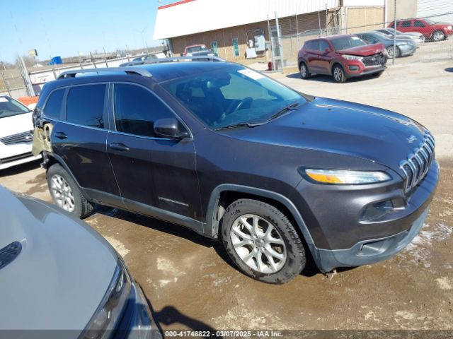 1C4PJLCB2GW160141 Jeep Cherokee Latitude