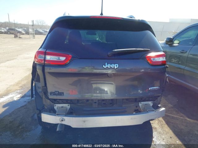 1C4PJLCB2GW160141 Jeep Cherokee Latitude