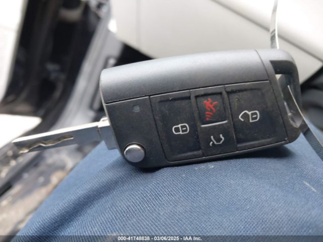 3VWC57BU0KM060686 Volkswagen Jetta 1.4t R-line/1.4t S/1.4t Se