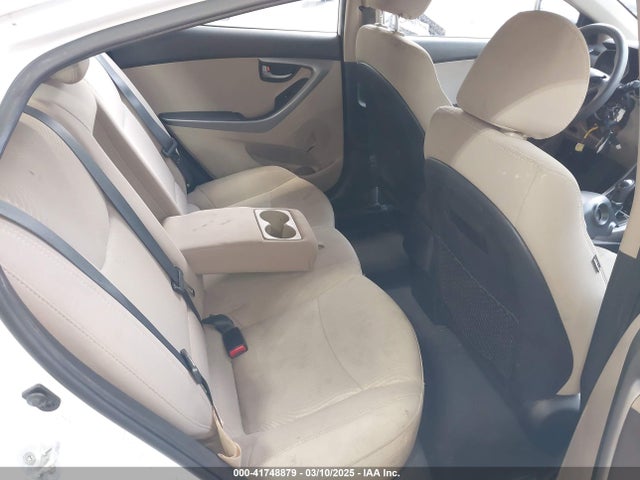Hyundai ELANTRA SE 2016 5NPDH4AE1GH795021 Image 8