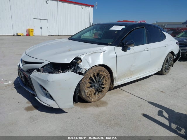 4T1B61HK2KU197084 Toyota CAMRY XSE