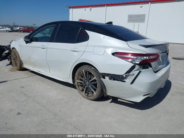 4T1B61HK2KU197084 Toyota CAMRY XSE