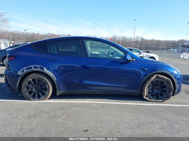 7SAYGDEE0SF292850 Tesla Model Y