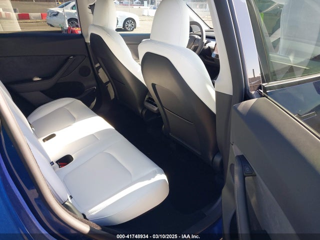 2025 TESLA MODEL Y 7SAYGDEE0SF292850 Photo 7